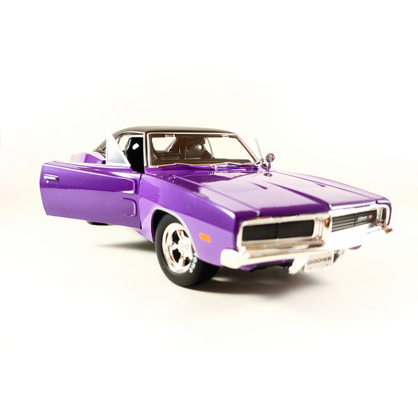 1969 Dodge Charger R/T - 1:18 scale